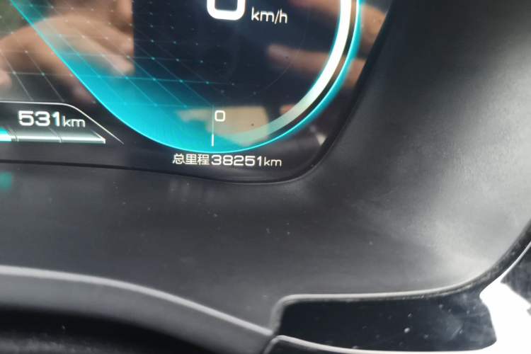 Used BYD Song PLUS New Energy 2021 DM-i 110KM Flagship PLUS Odometer Close Up