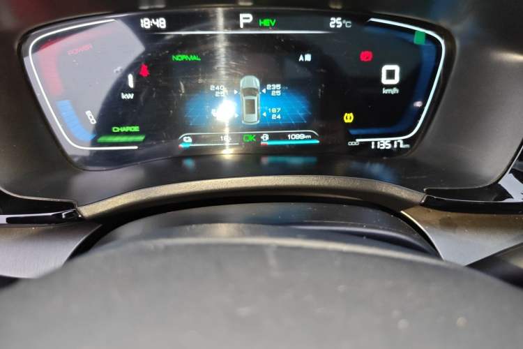 Used BYD Song PLUS New Energy 2021 DM-i 110KM Flagship Model Odometer Close Up
