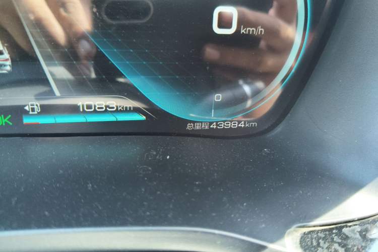 Used BYD Song PLUS New Energy 2021 DM-i 110KM Flagship PLUS Odometer Close Up