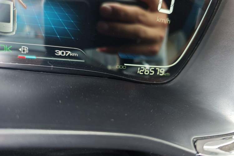 Used BYD Song PLUS New Energy 2021 DM-i 110KM Flagship Model Odometer Close Up