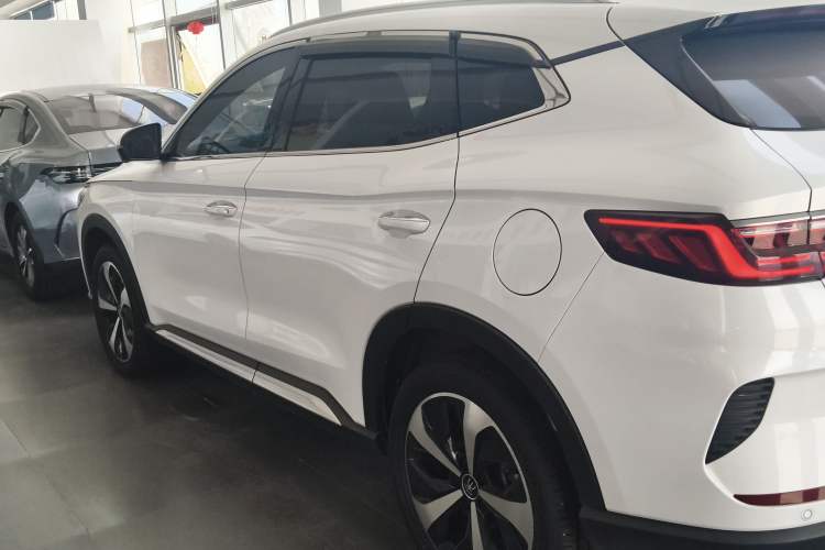 Used BYD Song PLUS New Energy 2021 EV Deluxe Model Rear Left 45 Deg