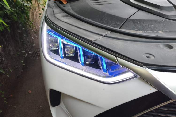 Used BYD Song PLUS New Energy 2021 DM-i 110KM Flagship PLUS Right Front Headlight