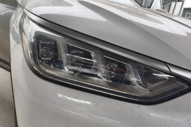 Used BYD Song PLUS New Energy 2021 EV Flagship Model Right Front Headlight