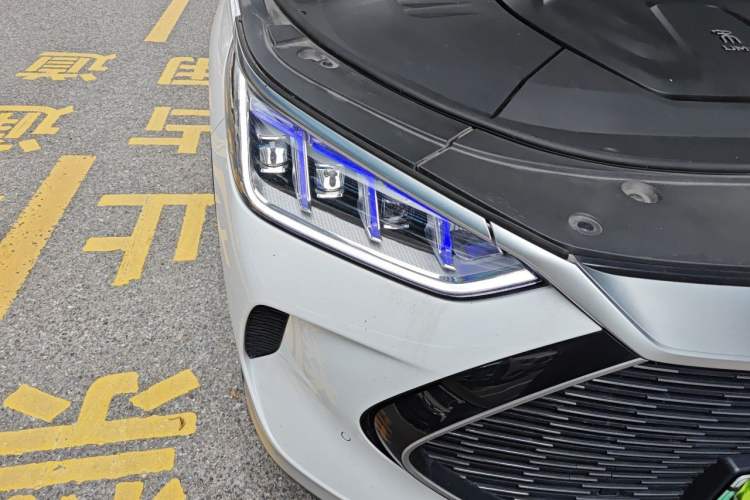 Used BYD Song PLUS New Energy 2021 DM-i 110KM Flagship PLUS Right Front Headlight