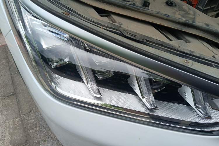 Used BYD Song PLUS New Energy 2021 EV Flagship Model Right Front Headlight