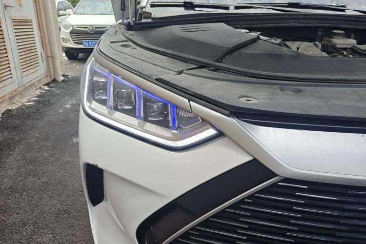 Used BYD Song PLUS New Energy 2021 DM-i 110KM Flagship PLUS Right Front Headlight
