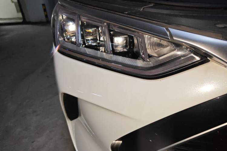 Used BYD Song PLUS New Energy 2021 DM-i 110KM Flagship PLUS Right Front Headlight