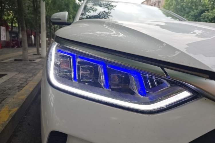 Used BYD Song PLUS New Energy 2021 DM-i 51KM Prestige Model Right Front Headlight