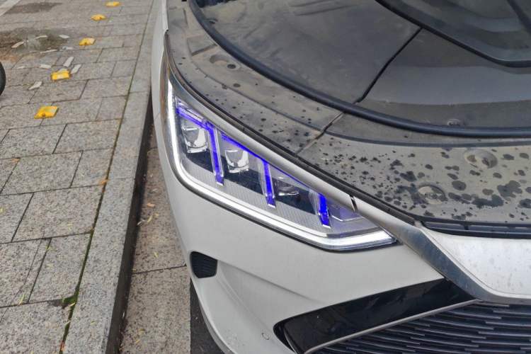 Used BYD Song PLUS New Energy 2021 DM-i 110KM Flagship Model Right Front Headlight