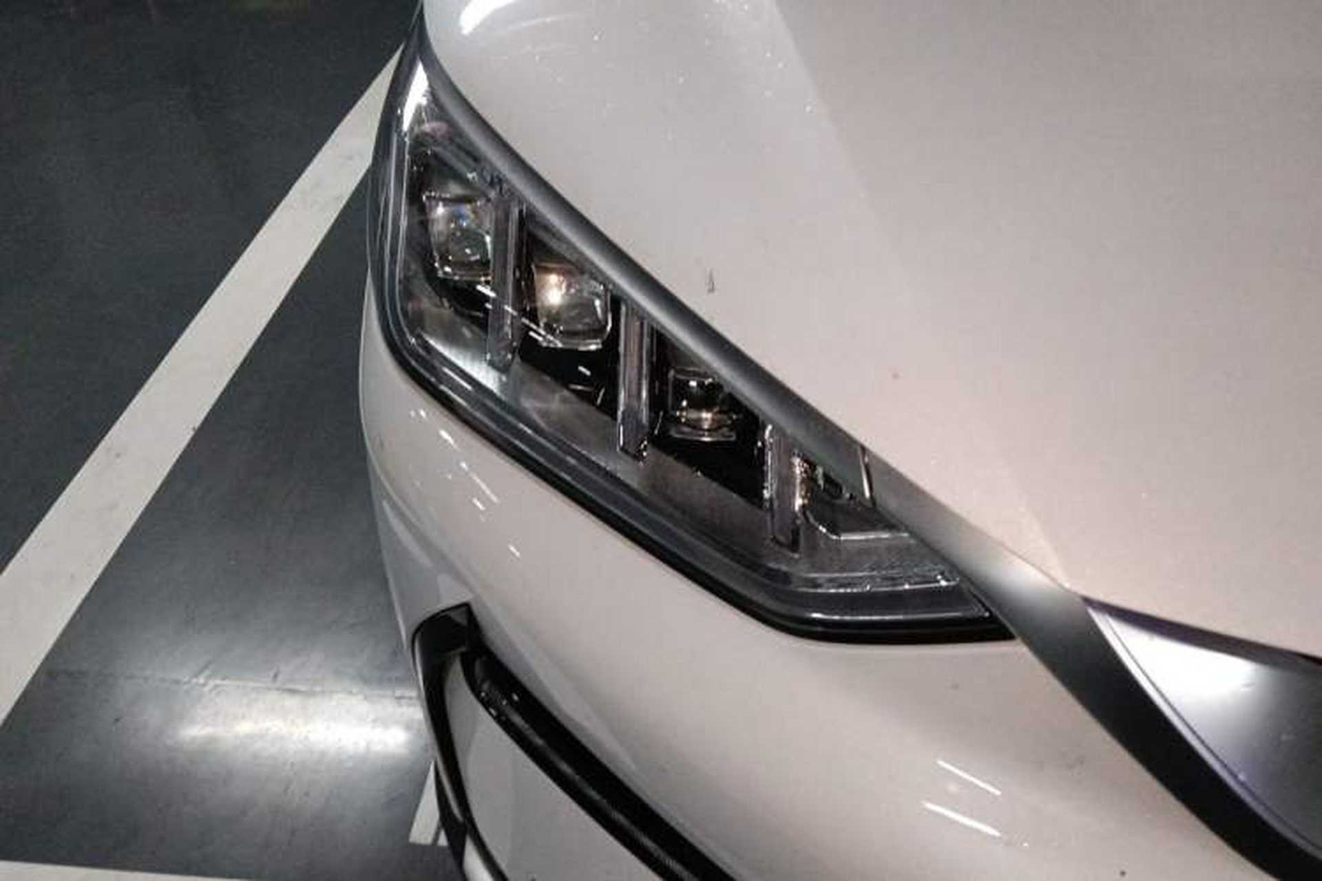 Used BYD Song PLUS New Energy 2021 EV Deluxe Model Right Front Headlight