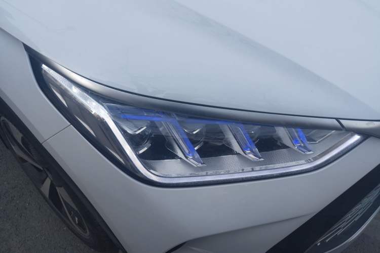 Used BYD Song PLUS New Energy 2021 DM-i 110KM Flagship PLUS Right Front Headlight