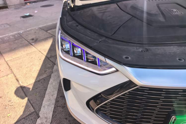 Used BYD Song PLUS New Energy 2021 DM-i 110KM Flagship PLUS Right Front Headlight