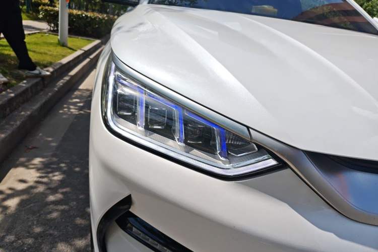 Used BYD Song PLUS New Energy 2021 EV Flagship Model Right Front Headlight