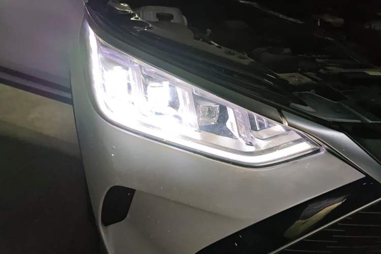 Used BYD Song PLUS New Energy 2021 DM-i 110KM Flagship Model Right Front Headlight