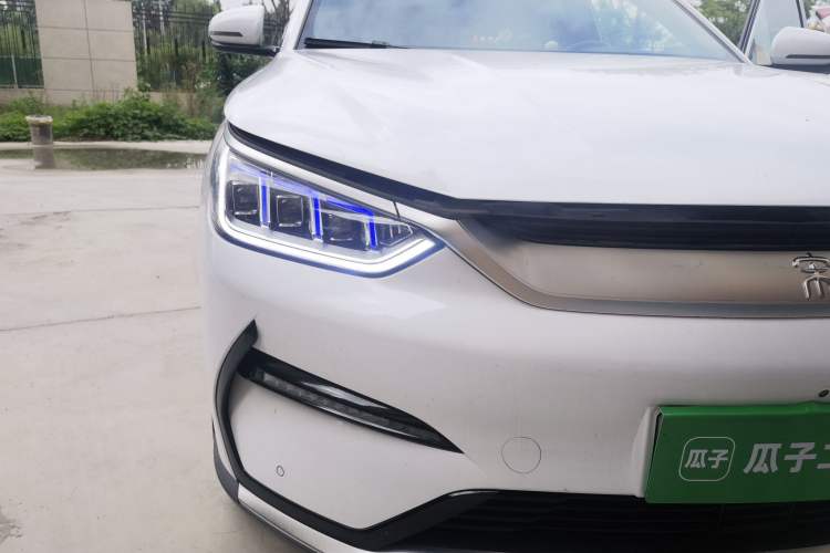 Used BYD Song PLUS New Energy 2021 EV Deluxe Model Right Front Headlight