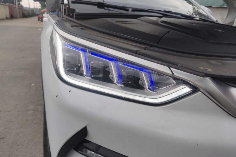 Used BYD Song PLUS New Energy 2021 EV Flagship Model Right Front Headlight