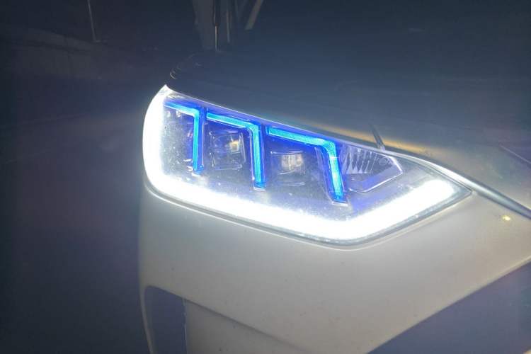 Used BYD Song PLUS New Energy 2021 DM-i 110KM Flagship PLUS Right Front Headlight
