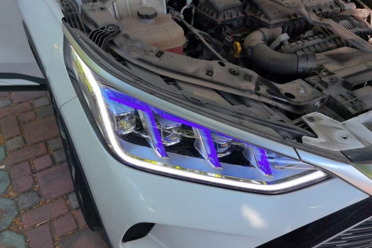 Used BYD Song PLUS New Energy 2021 DM-i 110KM Flagship Model Right Front Headlight