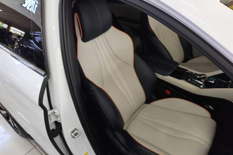 Used BYD Song PLUS New Energy 2021 EV Flagship Model Right Front Seat