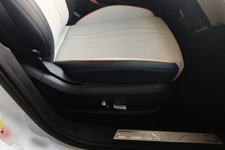 Used BYD Song PLUS New Energy 2021 DM-i 110KM Flagship PLUS 5G Edition Right Front Seat