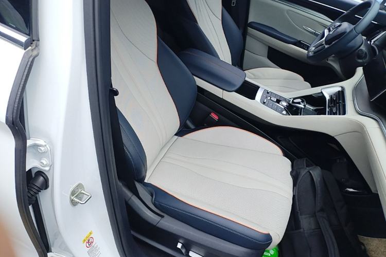 Used BYD Song PLUS New Energy 2021 DM-i 110KM Flagship PLUS Right Front Seat