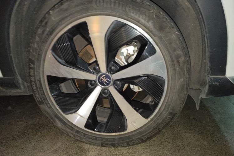 Used BYD Song PLUS New Energy 2021 DM-i 110KM Flagship PLUS Right Front Wheel Hub