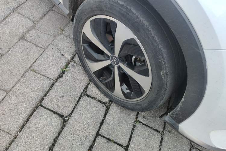 Used BYD Song PLUS New Energy 2021 DM-i 110KM Flagship Model Right Front Wheel Hub