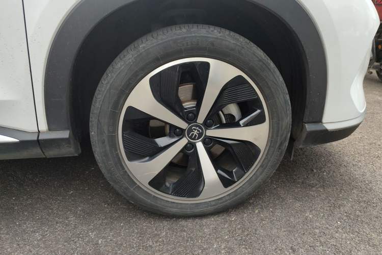 Used BYD Song PLUS New Energy 2021 DM-i 51KM Prestige Model Right Front Wheel Hub