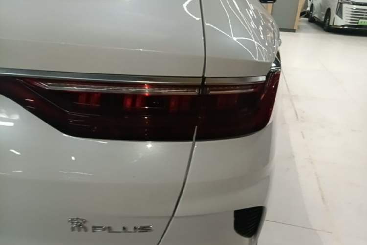 Used BYD Song PLUS New Energy 2021 DM-i 110KM Flagship PLUS Right Rear Taillight