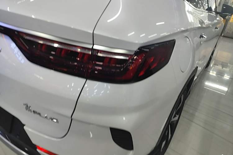 Used BYD Song PLUS New Energy 2021 DM-i 51KM Prestige Model Right Rear Taillight