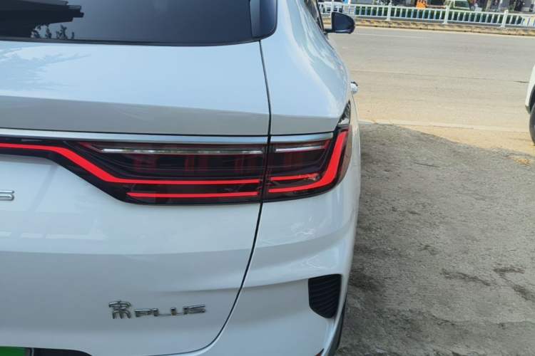 Used BYD Song PLUS New Energy 2021 DM-i 51KM Prestige Model Right Rear Taillight