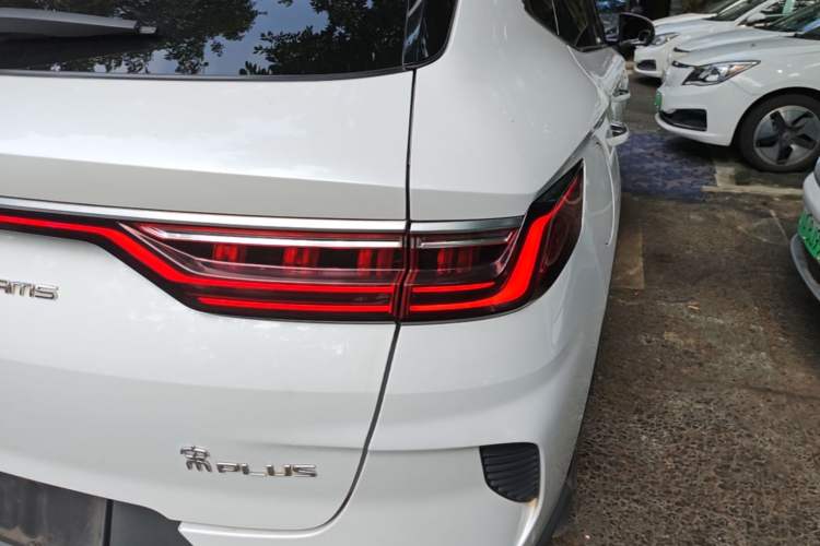 Used BYD Song PLUS New Energy 2021 EV Deluxe Model Right Rear Taillight