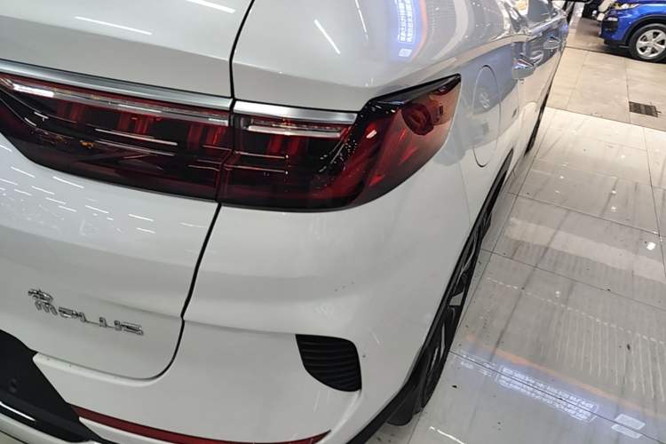 Used BYD Song PLUS New Energy 2021 DM-i 110KM Flagship PLUS Right Rear Taillight
