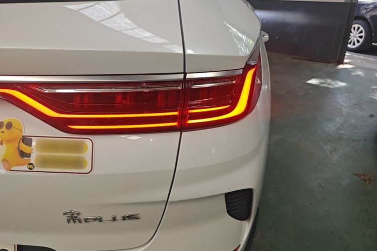 Used BYD Song PLUS New Energy 2021 DM-i 110KM Flagship PLUS Right Rear Taillight