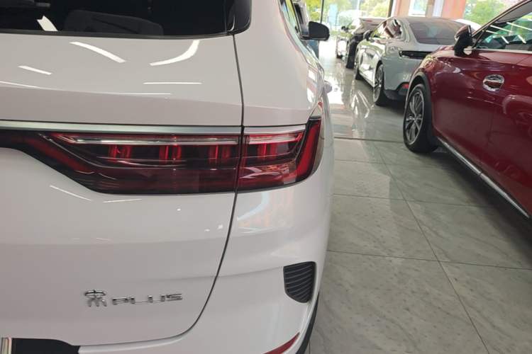 Used BYD Song PLUS New Energy 2021 DM-i 110KM Flagship Model Right Rear Taillight