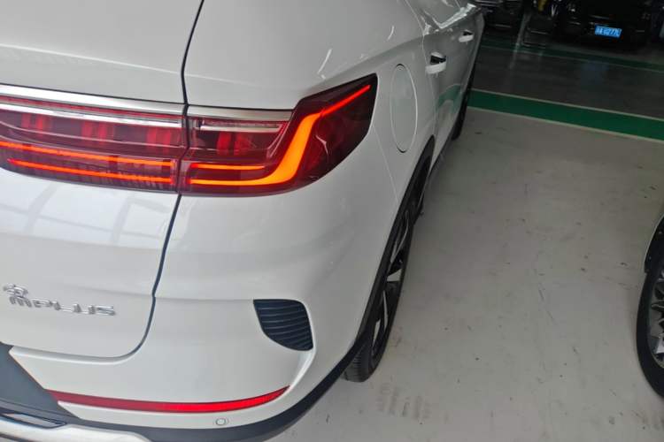 Used BYD Song PLUS New Energy 2021 DM-i 110KM Flagship PLUS Right Rear Taillight