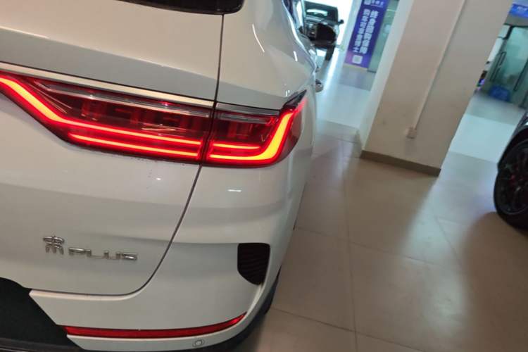 Used BYD Song PLUS New Energy 2021 DM-i 110KM Flagship PLUS Right Rear Taillight
