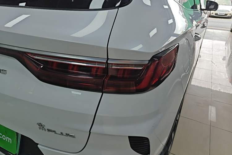 Used BYD Song PLUS New Energy 2021 DM-i 110KM Flagship PLUS Right Rear Taillight