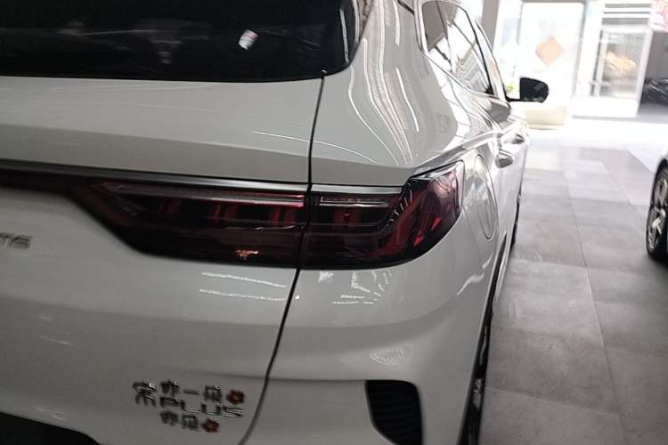 Used BYD Song PLUS New Energy 2021 DM-i 110KM Flagship PLUS Right Rear Taillight