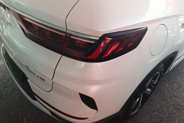 Used BYD Song PLUS New Energy 2021 DM-i 110KM Flagship PLUS 5G Edition Right Rear Taillight