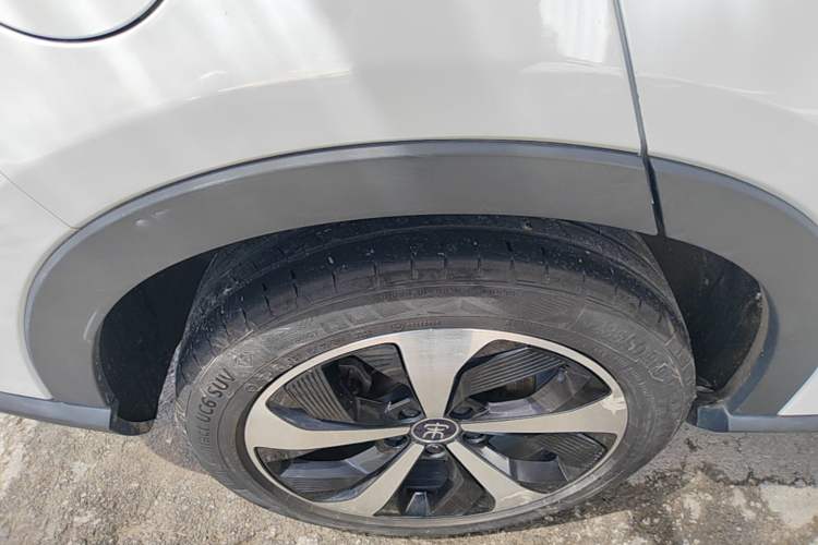 Used BYD Song PLUS New Energy 2021 DM-i 110KM Flagship PLUS 5G Edition Right Rear Wheel Hub