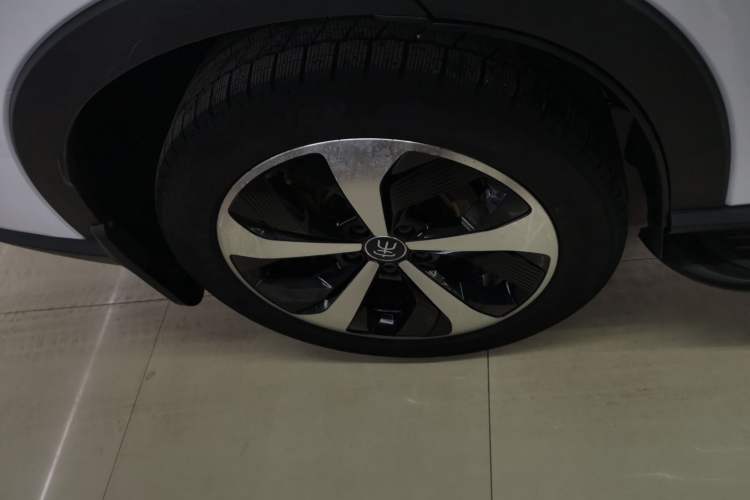 Used BYD Song PLUS New Energy 2021 DM-i 100KM Four-Wheel Drive Flagship PLUS Right Rear Wheel Hub