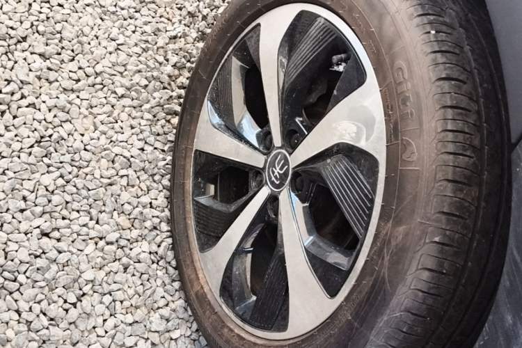 Used BYD Song PLUS New Energy 2021 EV Deluxe Model Right Rear Wheel Hub