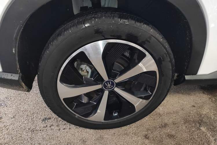 Used BYD Song PLUS New Energy 2021 DM-i 100KM Four-Wheel Drive Flagship PLUS Right Rear Wheel Hub