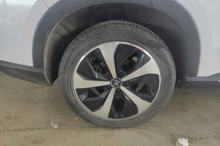 Used BYD Song PLUS New Energy 2021 DM-i 51KM Prestige Model Right Rear Wheel Hub