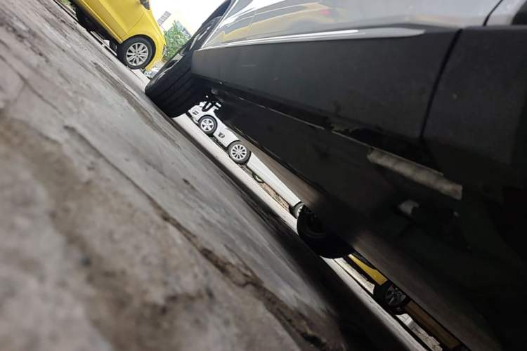 Used BYD Song PLUS New Energy 2021 EV Deluxe Model Right Side Sill