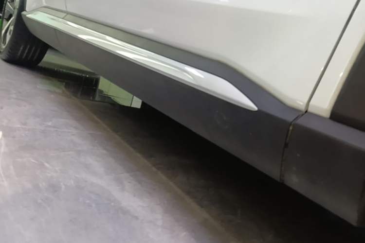 Used BYD Song PLUS New Energy 2021 DM-i 110KM Flagship Model Right Side Sill
