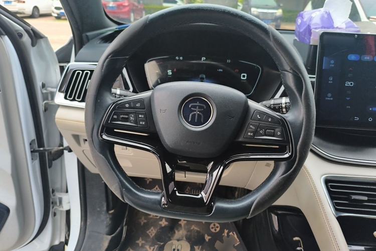 Used BYD Song PLUS New Energy 2021 DM-i 110KM Flagship Model Steering Wheel