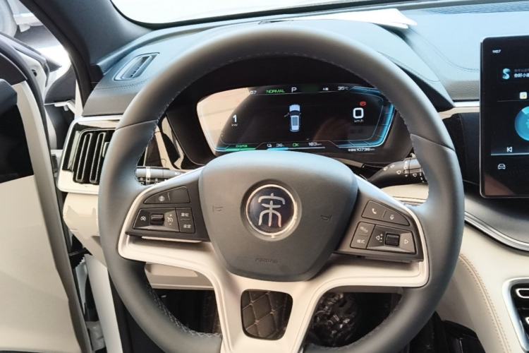 Used BYD Song PLUS New Energy 2021 EV Deluxe Model Steering Wheel