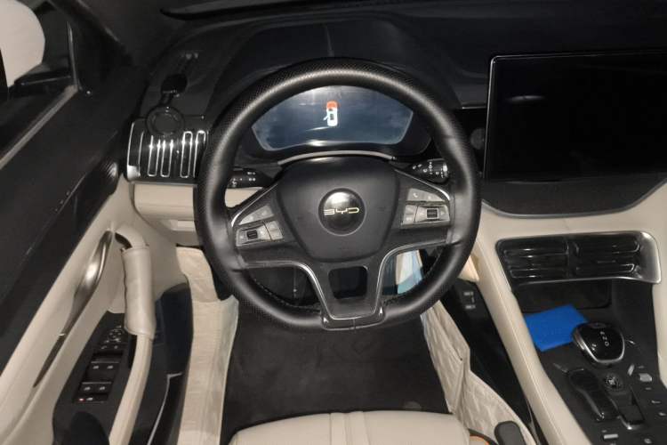 Used BYD Song PLUS New Energy 2021 DM-i 110KM Flagship PLUS Steering Wheel